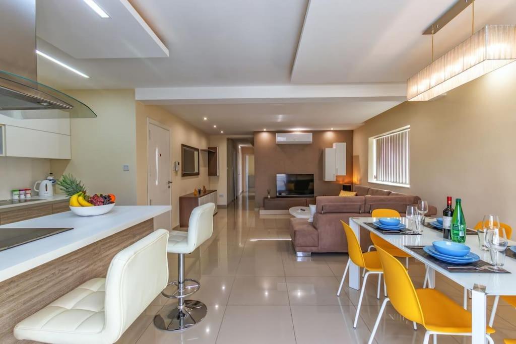 Modern 3 Bedroom Apartment Close To Paceville And Beach Is-Swieqi Exterior foto