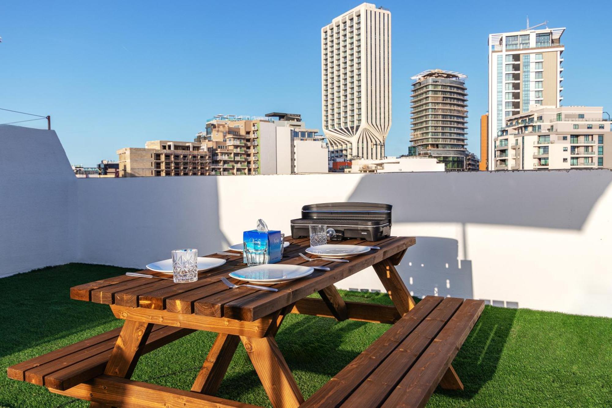 Modern 3 Bedroom Apartment Close To Paceville And Beach Is-Swieqi Exterior foto